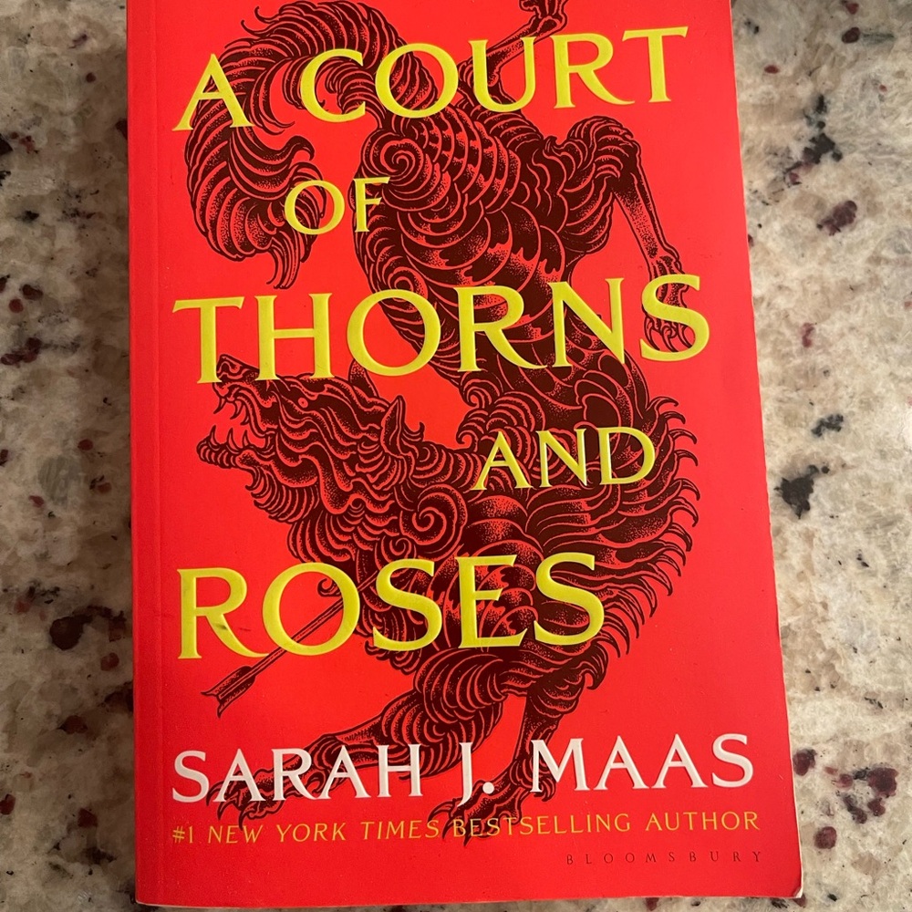 A Court of Thorns and Roses Book